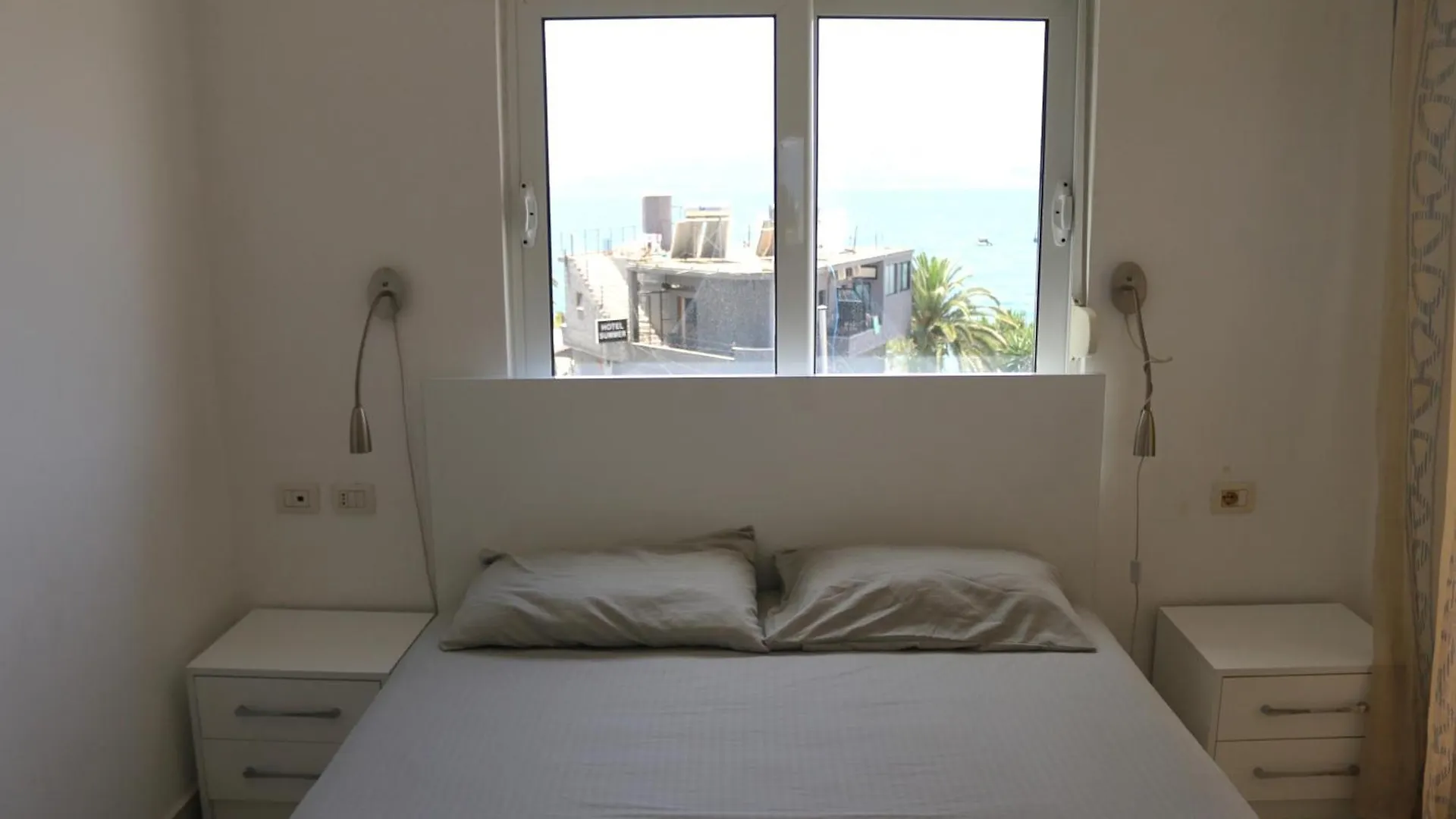 Robin Sea View Apartment Sarande Albania