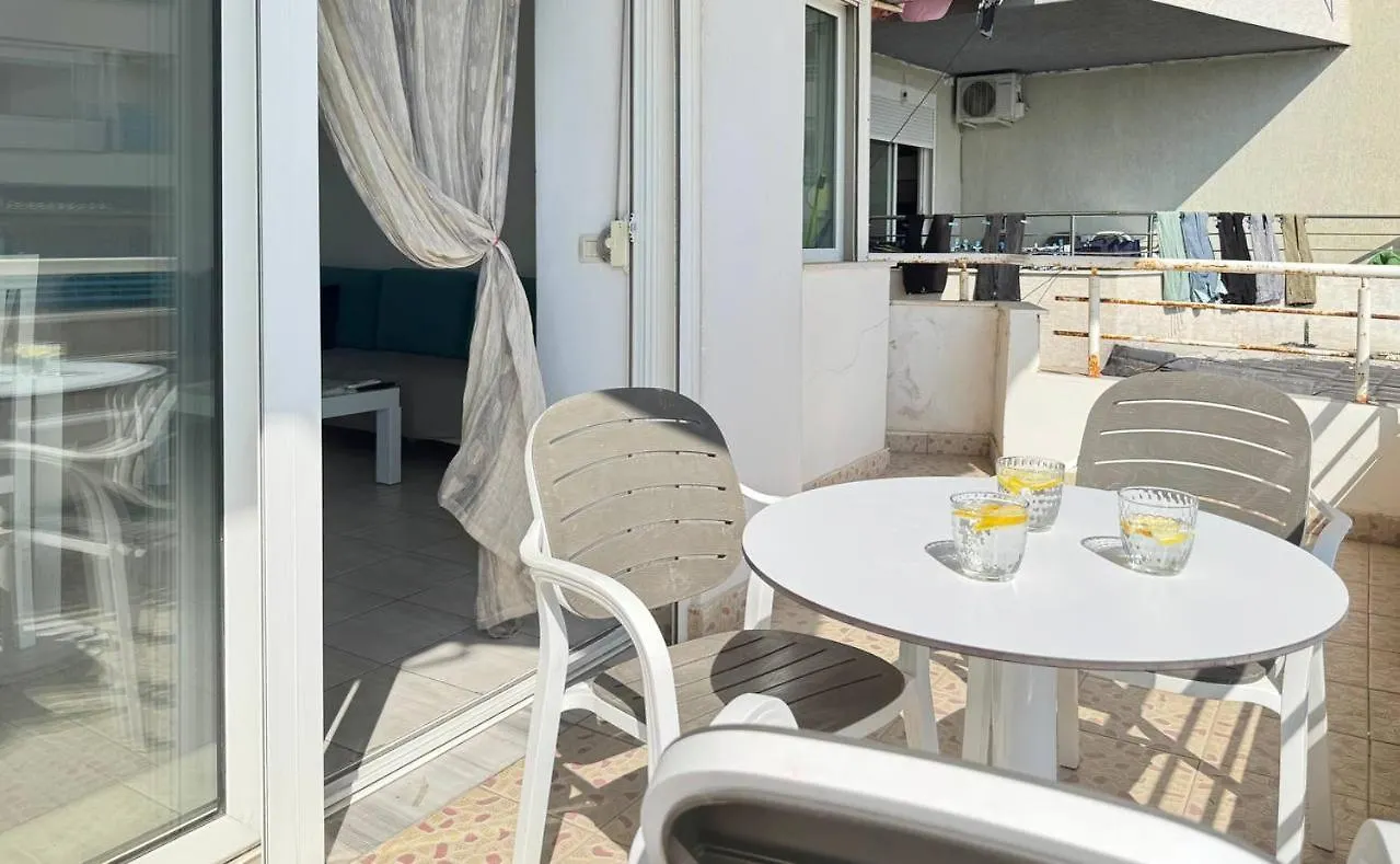 Robin Sea View Apartment Sarande Albania
