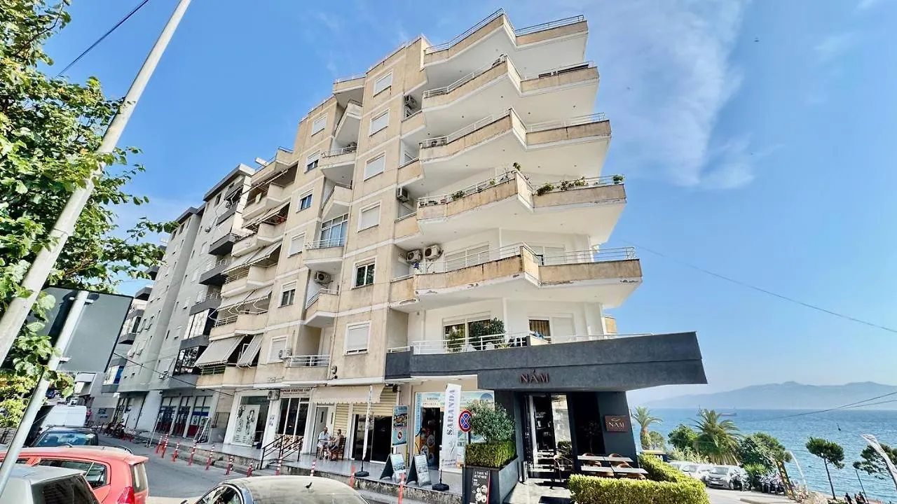 Robin Sea View Apartment Sarande 0*,  Albania
