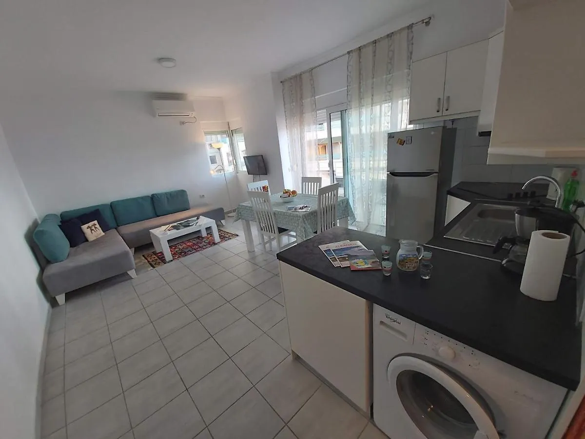 Robin Sea View Apartment Sarande