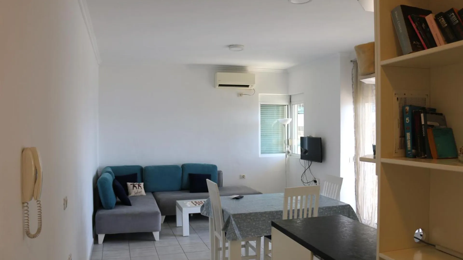 Robin Sea View Apartment Sarandë 0*,  Albánie